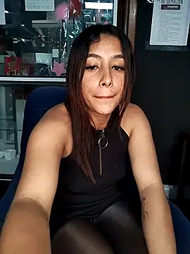 _karla_Brunette_'s cam snapshot