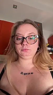 chloetarducci's cam snapshot