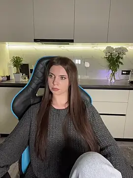 CurlyLara's cam snapshot