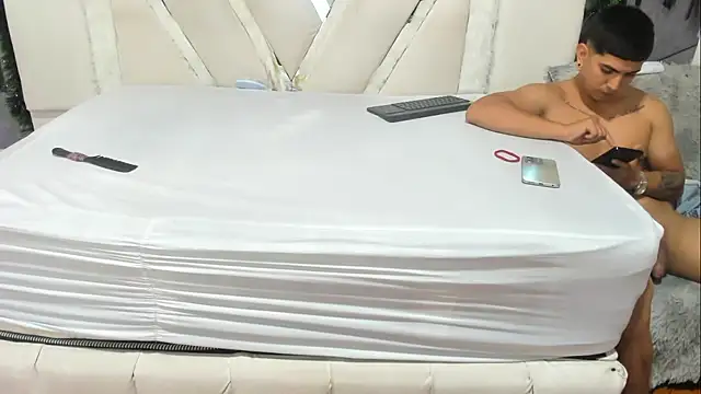 Sarahwalkerr's cam snapshot