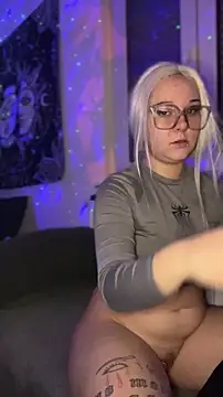 kinkygirl420x's cam snapshot