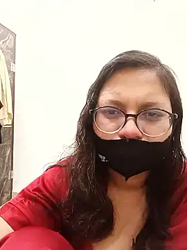 Mahira_sharma01's cam snapshot