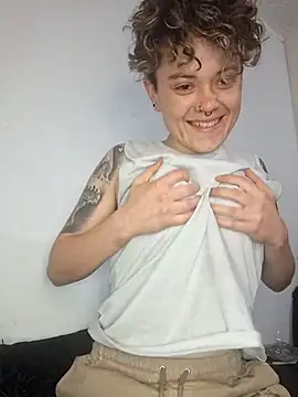 megan_cr's cam snapshot