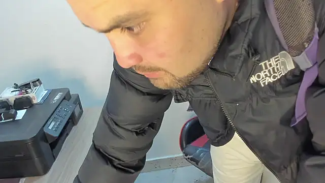 ElianCrow's cam snapshot