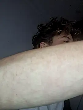 megan_cr's cam snapshot