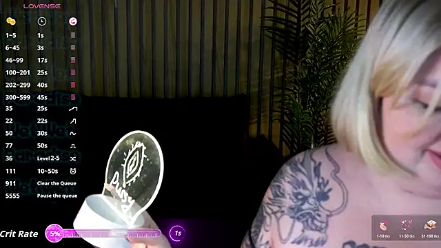 ZaraReignn's cam snapshot