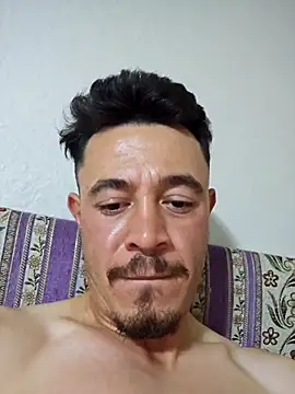 Paploesco026's cam snapshot