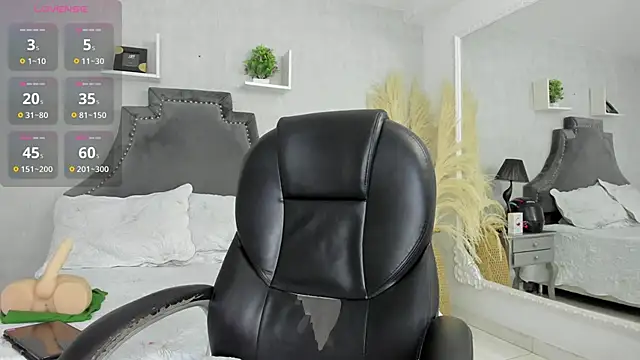 EmiliaRose_'s cam snapshot