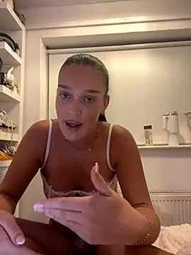 Kerysmae's cam snapshot