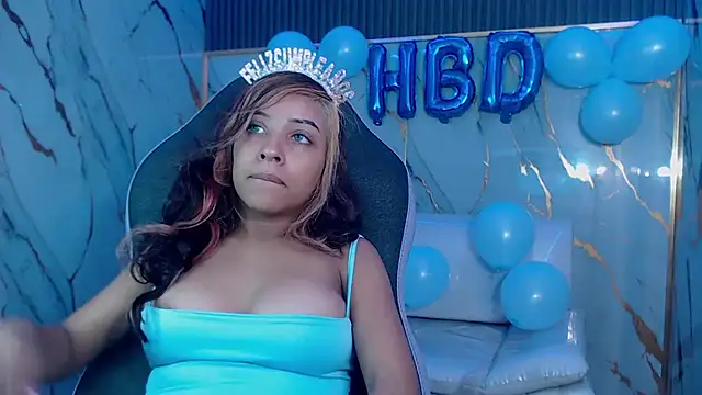 taylor_sophie18's web cam