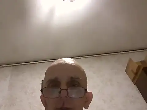 mariusica1@xh's cam snapshot