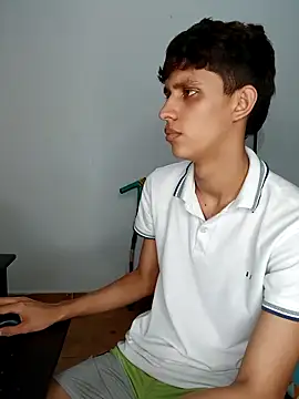 Alayn_sexy_ayes's cam snapshot