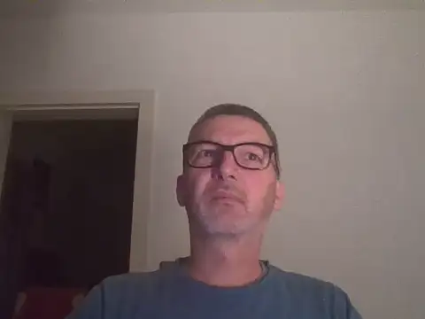 SilkenQuip's cam snapshot