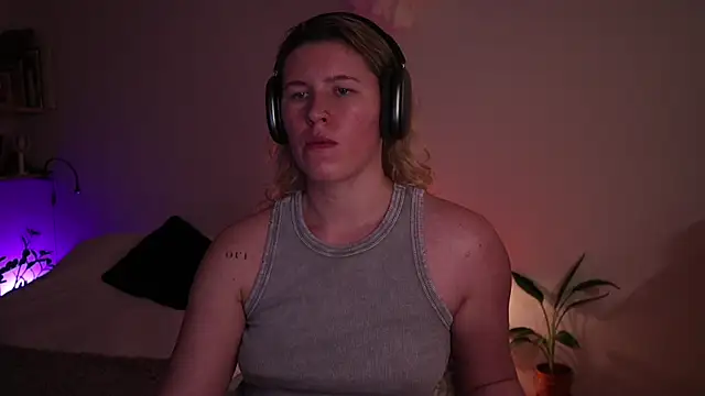 moonamii's cam snapshot