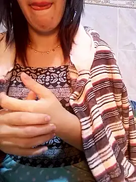 Sellena2's cam snapshot