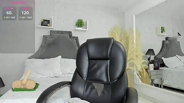 EmiliaRose_'s cam snapshot