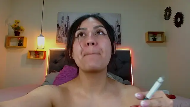 mia_aira's cam snapshot