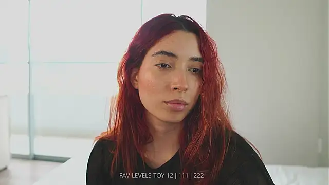 dearnina_'s cam snapshot