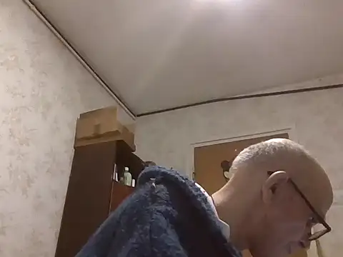 mariusica1@xh's cam snapshot