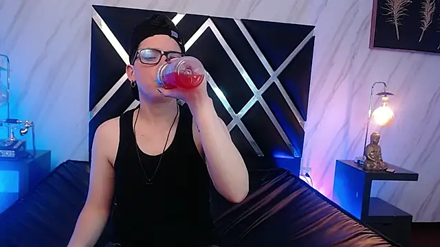 SpencerMontgomery's cam snapshot