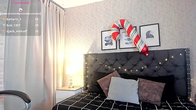 sophie__blare's cam snapshot