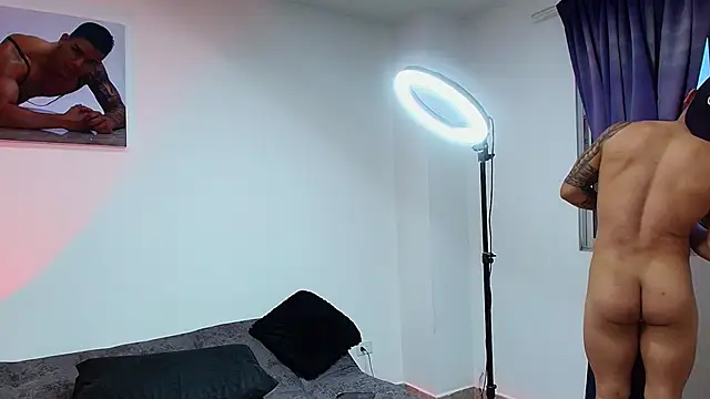 BrayaanFit's cam snapshot