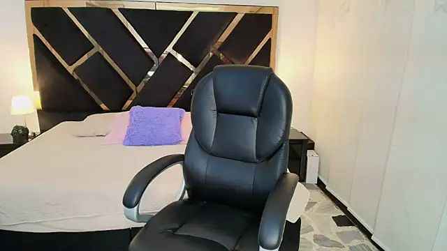 Amelie_saenz's cam snapshot