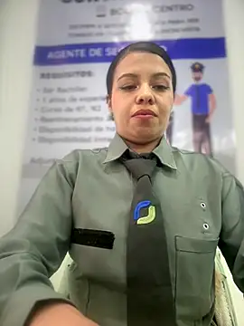 Ariana-07 live sex cam