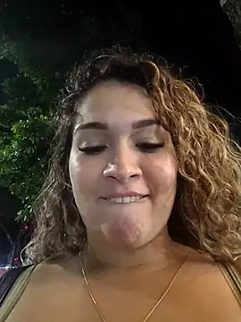 Sara_smiiith211 live sex cam