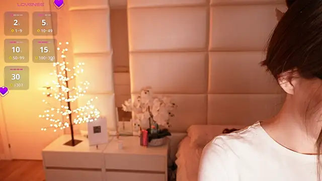 Lilly_Colins live sex cam