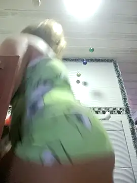 LaurenWelly_'s cam snapshot