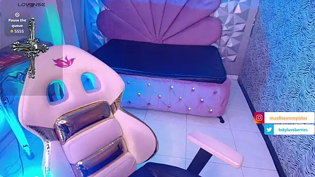 toky_doll live sex cam