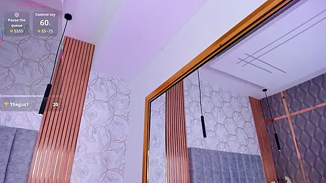 sarahyessica's cam snapshot