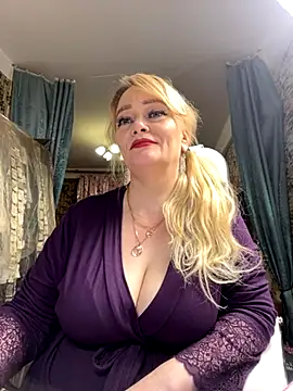 Sweet-blonde's cam snapshot