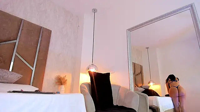 Martinaa_Jones_'s cam snapshot