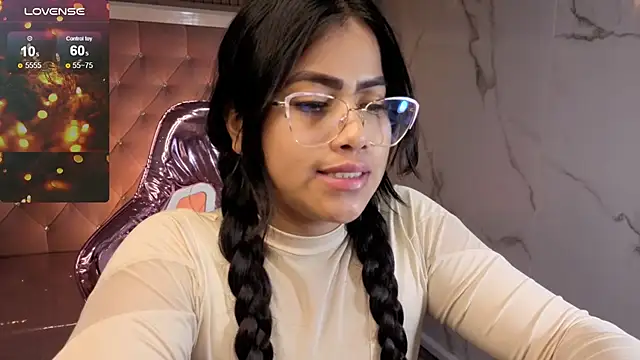 Victoria_b_'s cam snapshot