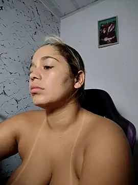 LaurenWelly_'s cam snapshot