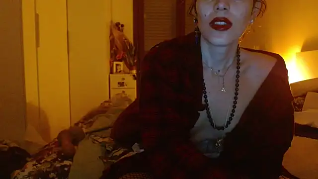 Regina_5's cam snapshot