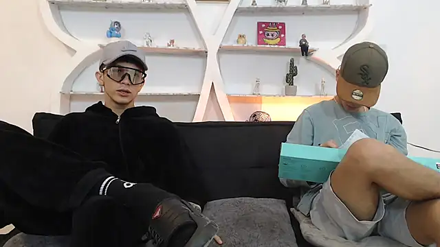 THREE_GUYS_HOT's cam snapshot