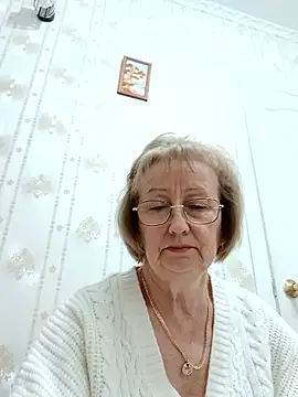 AlikaSwan5821's cam snapshot