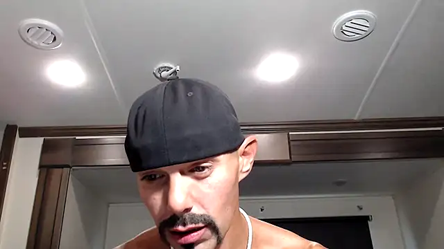 ThickD2C live sex cam