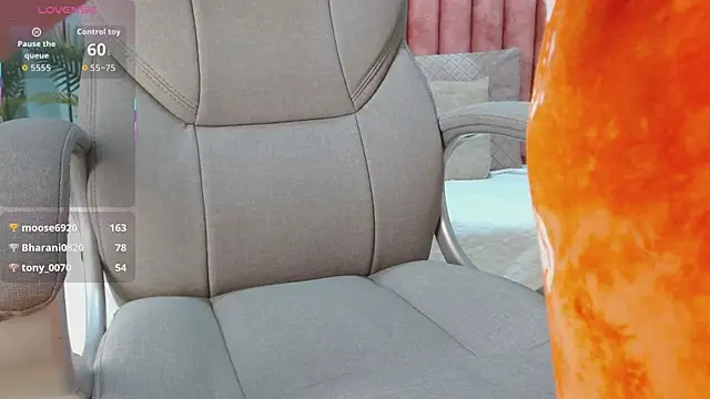 sophia_hadid's cam snapshot