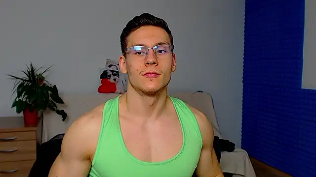 ZeinMiracles live sex cam