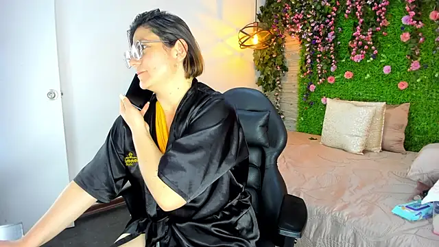 SarahDeyvis's cam snapshot