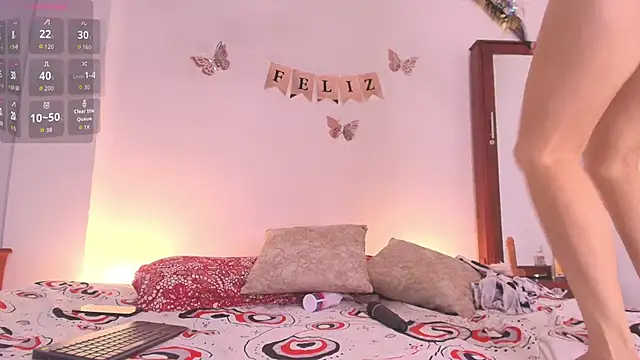 zoe_monroe1's cam snapshot