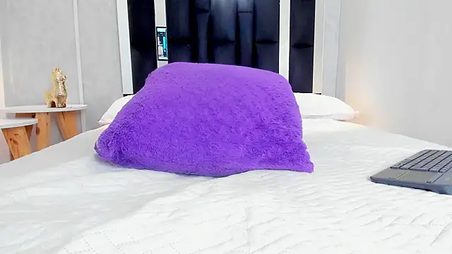 elian_7's cam snapshot