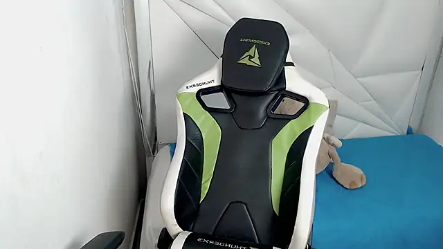 Cash_G_'s cam snapshot