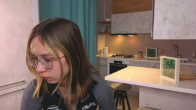 SharriDobes's cam snapshot