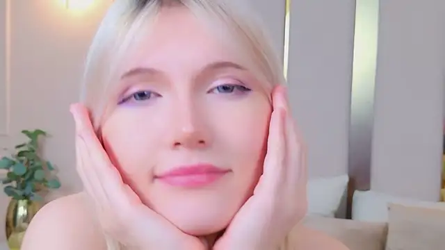 NellieLoyns's cam snapshot