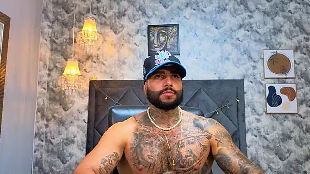 Apolo_rousse1's cam snapshot